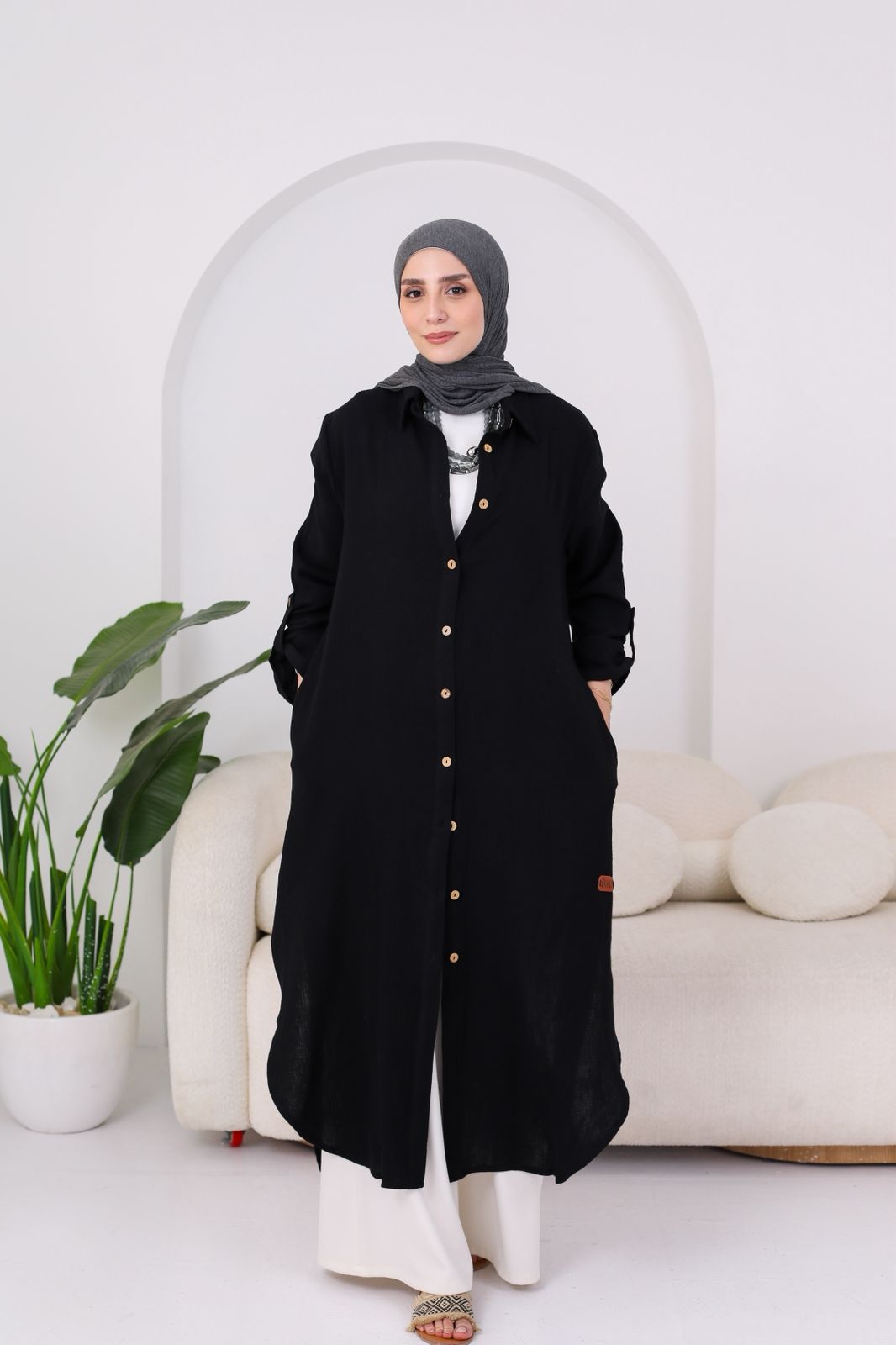 Long Crinkle Cotton Shirt in Black